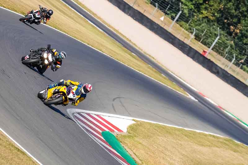 donington no limits trackday;donington park photographs;donington trackday photographs;no limits trackdays;peter wileman photography;trackday digital images;trackday photos